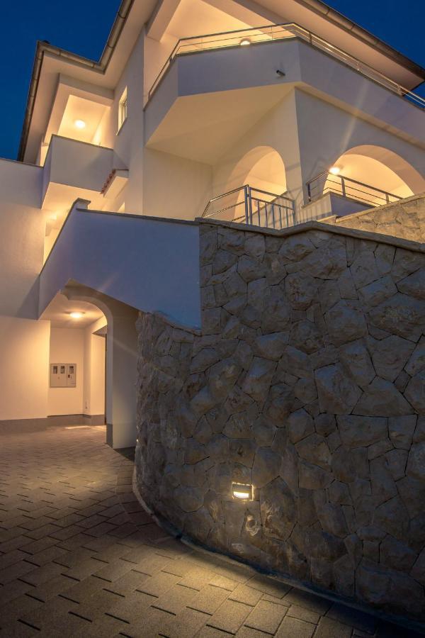 Apartmani Villa Zora Lopar Exteriör bild