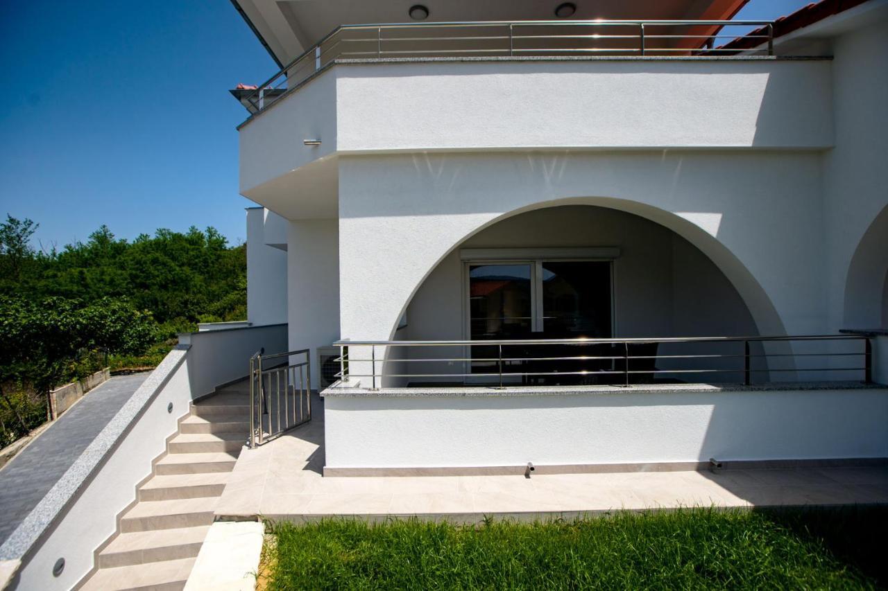 Apartmani Villa Zora Lopar Exteriör bild