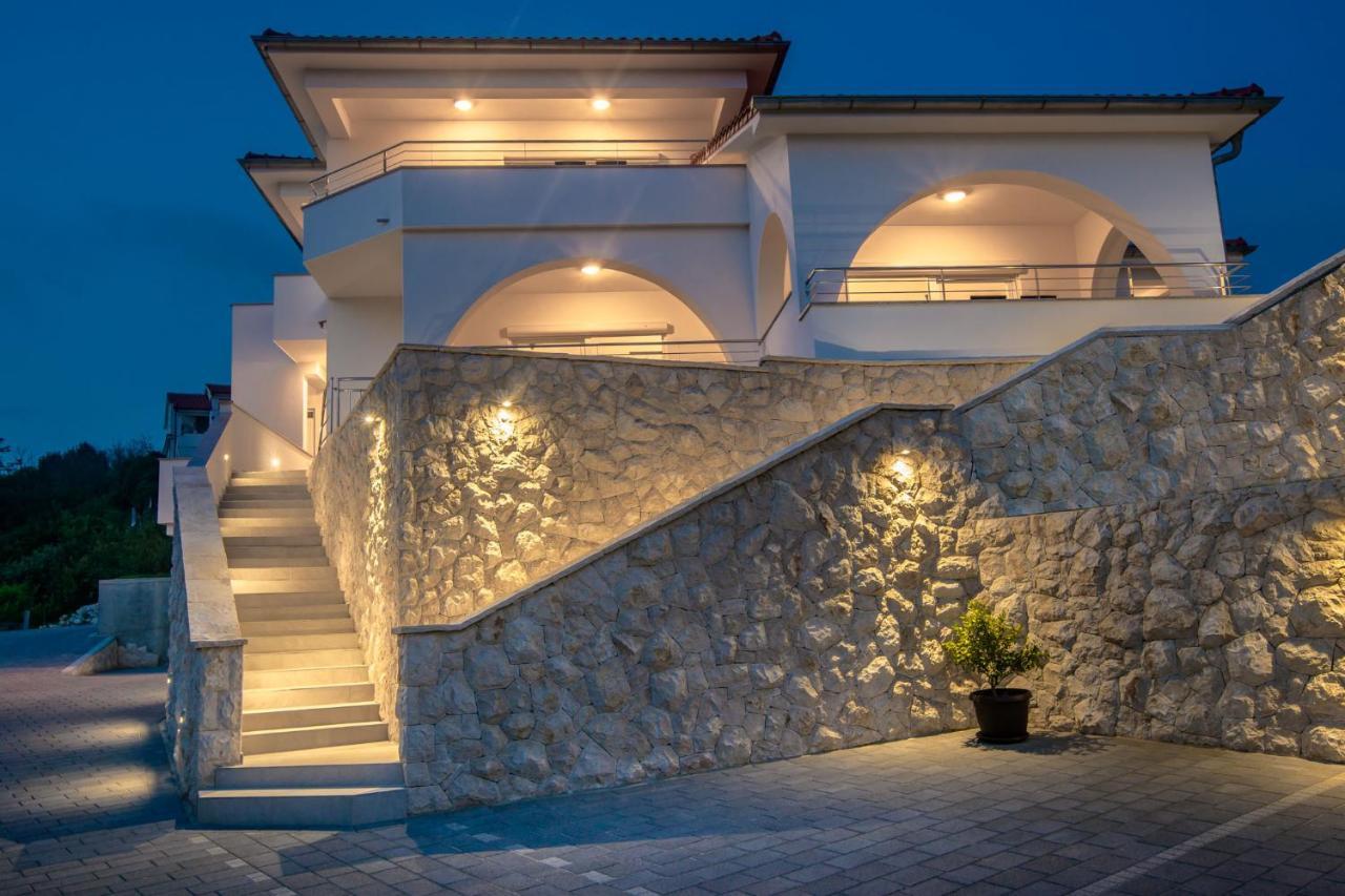 Apartmani Villa Zora Lopar Exteriör bild